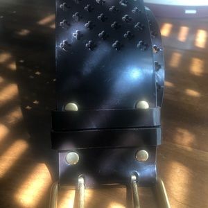 Beautiful Chocolate brown leather belt size 75 by YvesSaintLaurent!